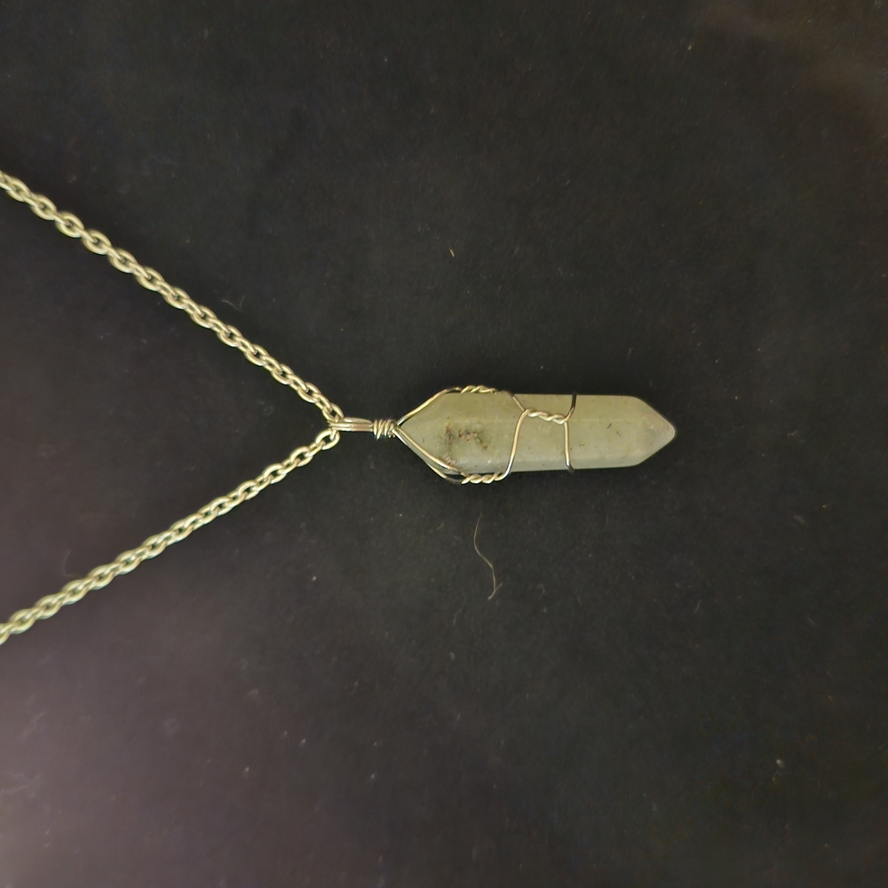 💝 4/$25💝 Labradorite Pendant- Pendant Only